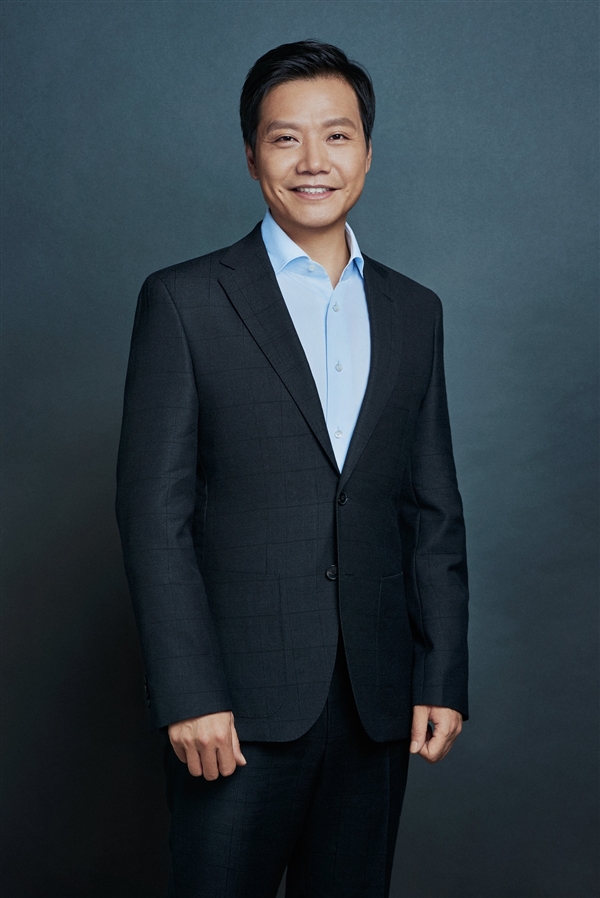 揭秘小米SU7热销背后的秘密，供不应求引发抢购狂潮，雷军面临新挑战！