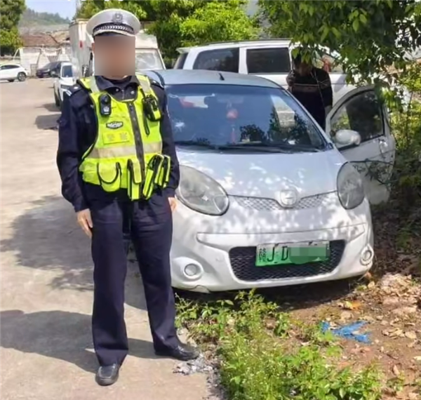 江西违章王被查，超五千罚款与四百条违章记录曝光，惊人违法记录揭示